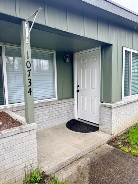 Front door - 10734 35th Ave NE