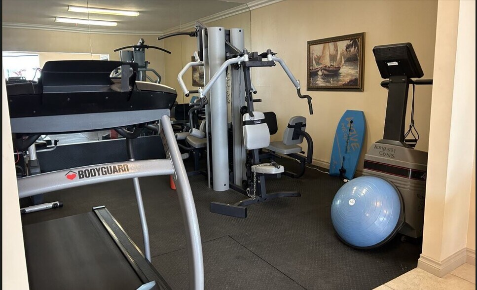 Gym - 521 Montana Ave