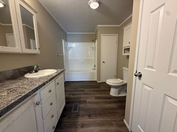 Building Photo - 11986 Springbrook Ct