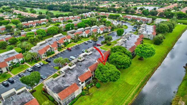 Building Photo - 5547 Fairway Park Dr