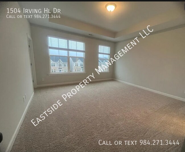 Building Photo - 1504 Irving Hl Dr