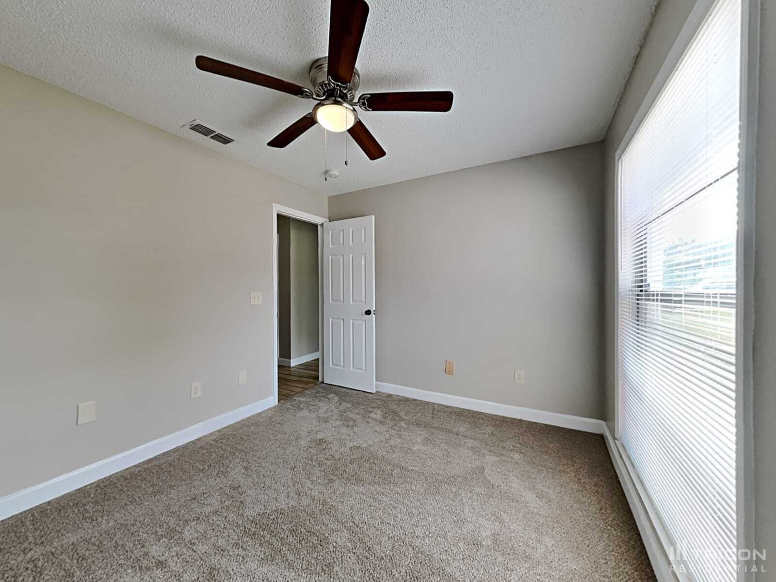 Building Photo - 1237 Edgerton Dr