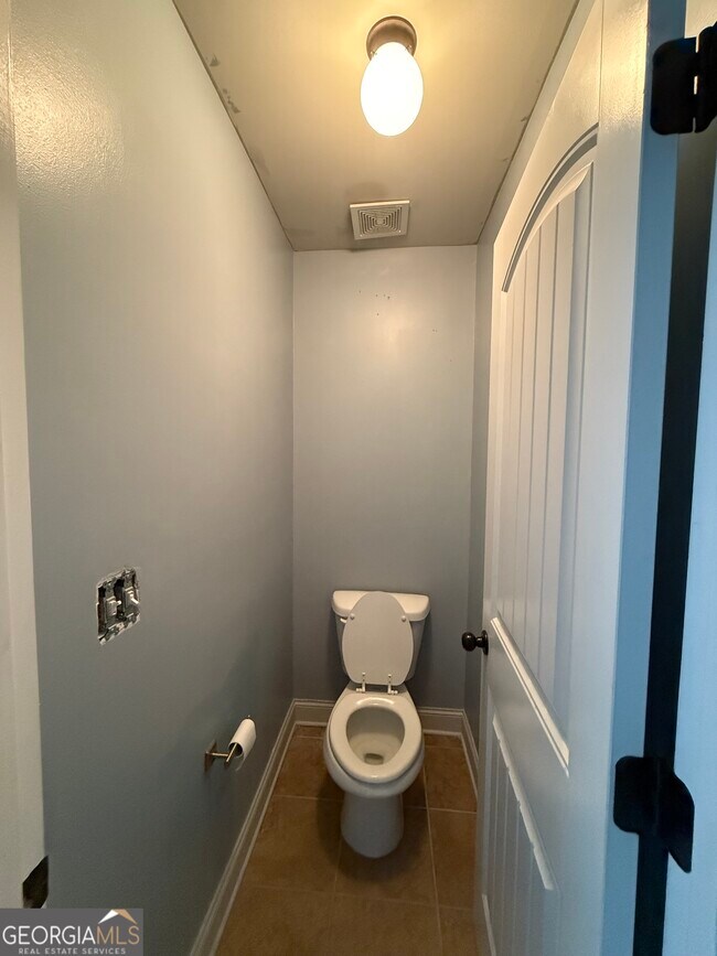 Building Photo - 9159 Dover St