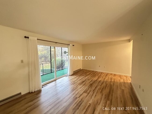 Building Photo - 26 Longrale Park