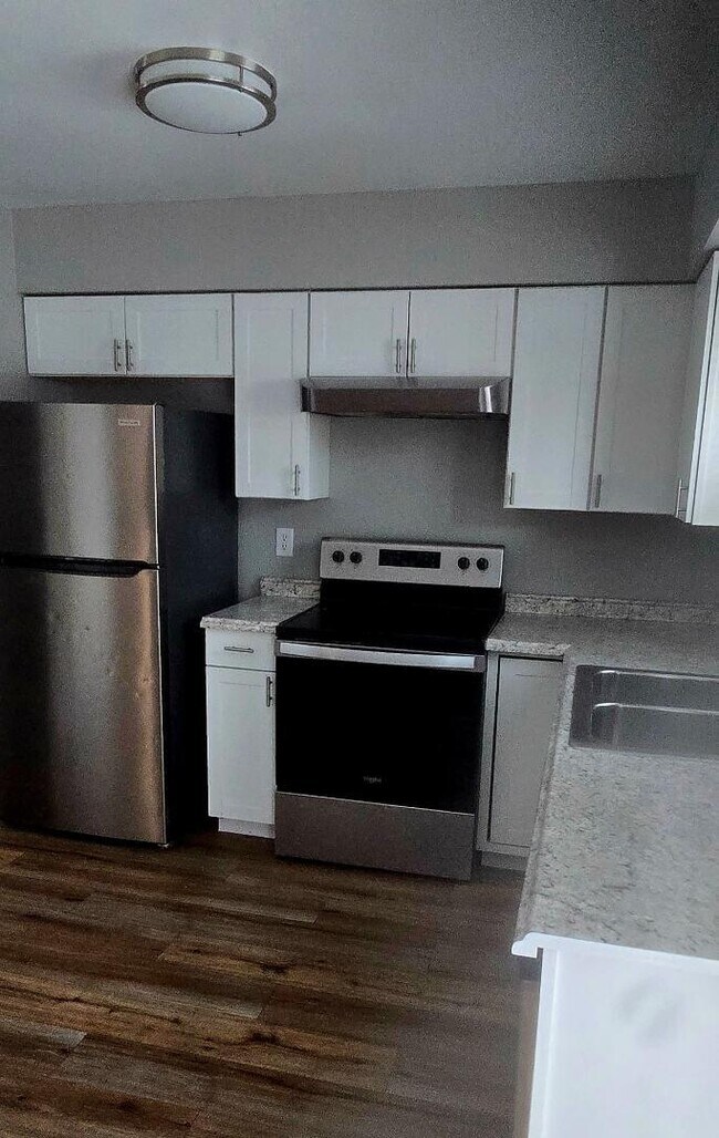 Building Photo - 1363 Vineland Ct SE
