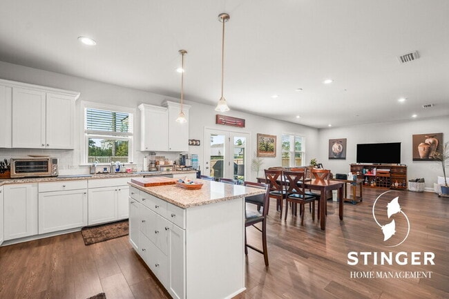 Building Photo - 1235 Salty Hammock Ct