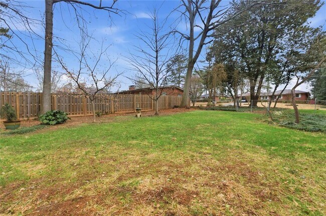 Building Photo - 3302 Wynn Dr