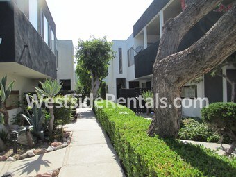 Building Photo - 809 Edgewood Street