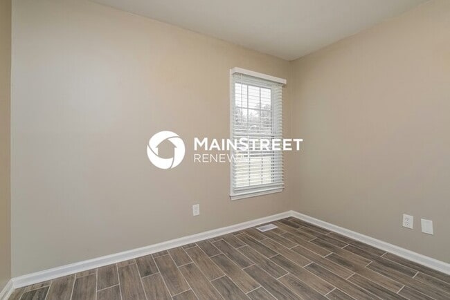 Building Photo - 3 Bedroom Pet-Friendly Home in Garner, NC with Main Street Renewal