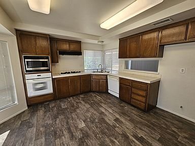 Building Photo - 1280 Fawnridge Dr