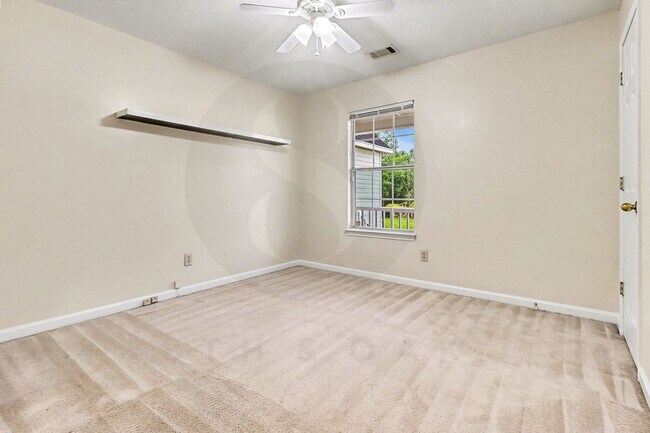 Building Photo - 3BR/2BA on Full Basement in Jonesboro