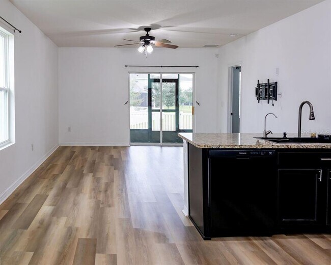 Building Photo - 8089 Pelican Reed Cir