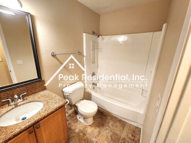Building Photo - 3715 Tallyho Dr