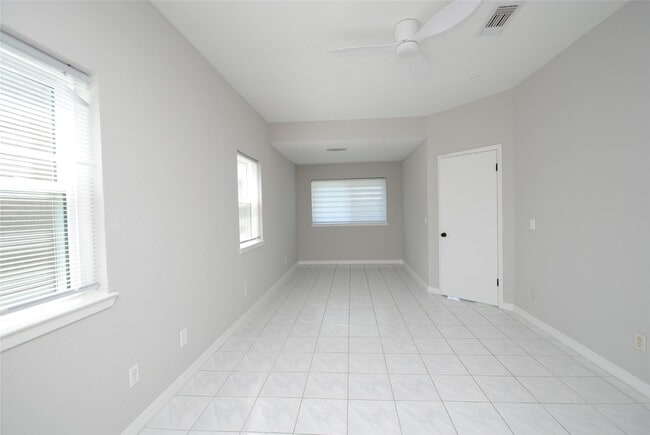 Building Photo - 22831 John Rolfe Ln