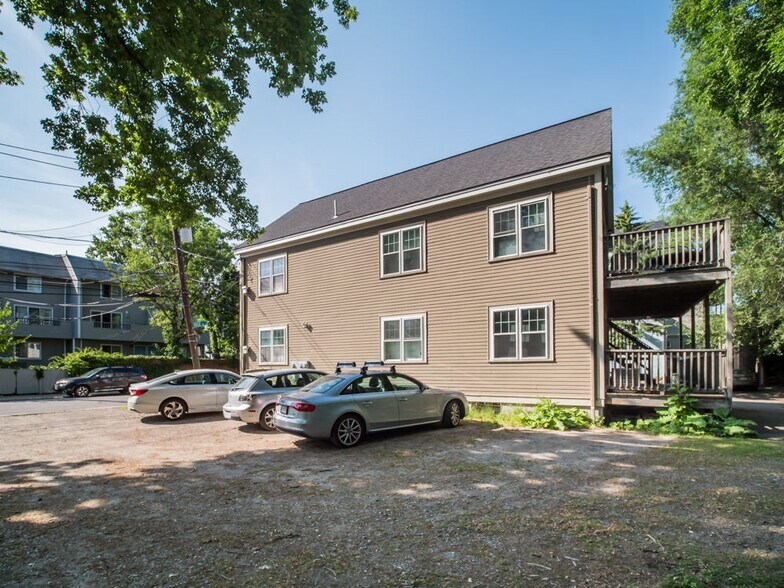 Building Photo - 145 Murdock St