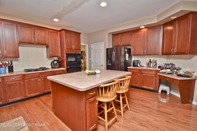 Building Photo - 3257 Doral Ct