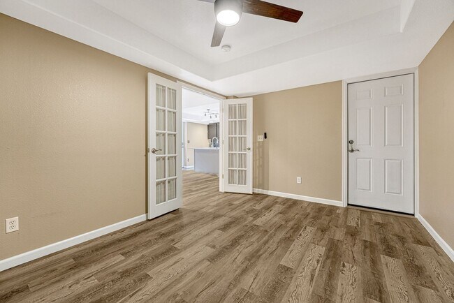 Building Photo - 1 bedroom, 1 bathroom Apartment