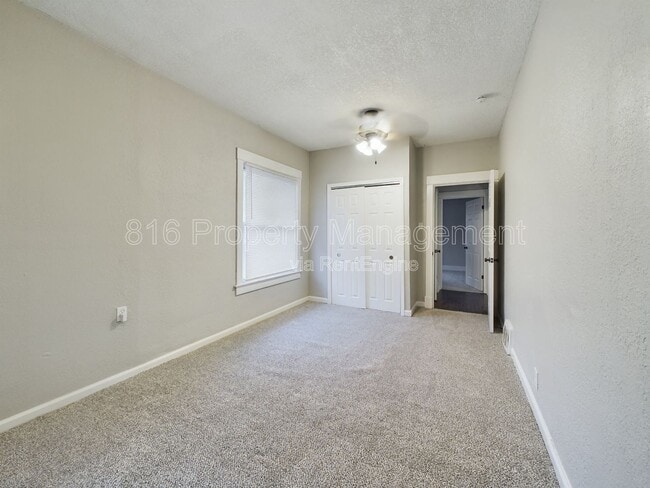 Building Photo - 2323 Lister Ave