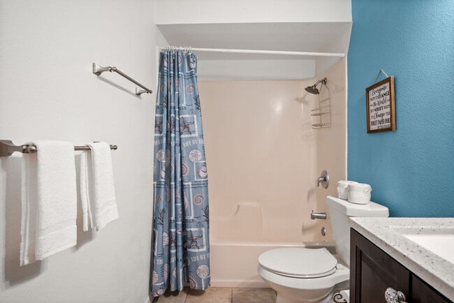 Building Photo - 2025 Eleventh Street-SI FL2-ID1023387P