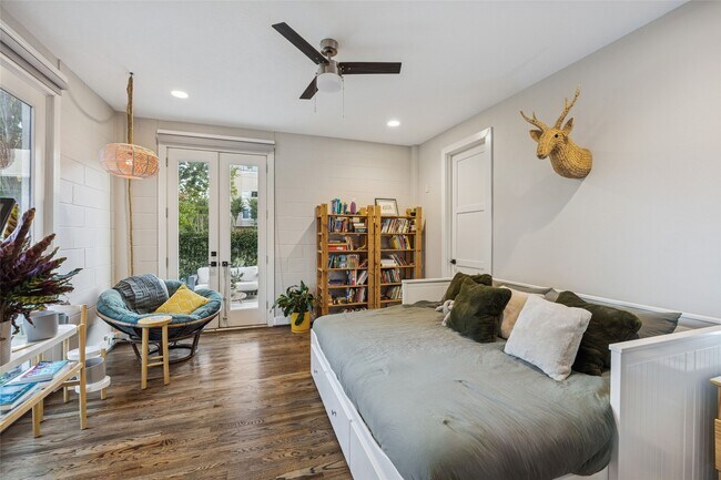 Building Photo - 1822 Morse St