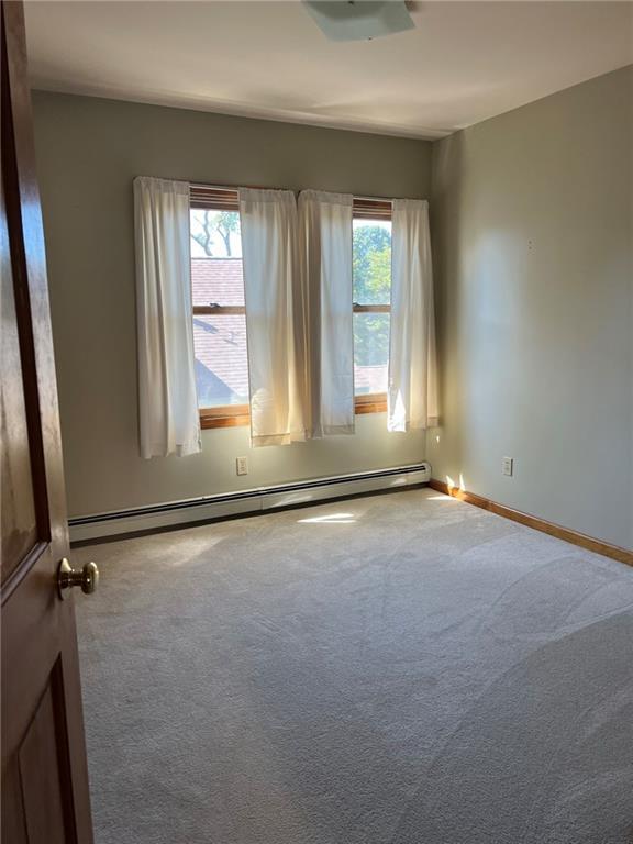 Building Photo - 104 Howland Ave