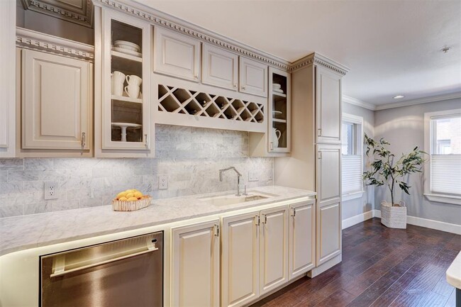 Building Photo - 6448 Brandywine Ln