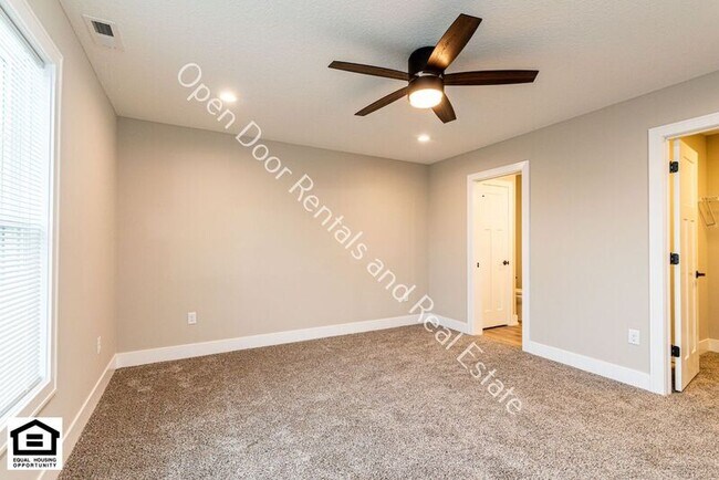 Building Photo - 10547 Old Leo Rd