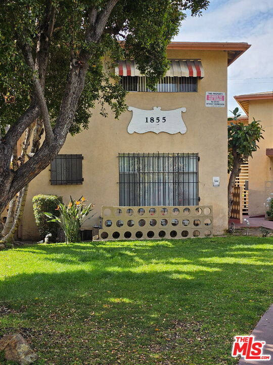 Building Photo - 1855 S Victoria Ave