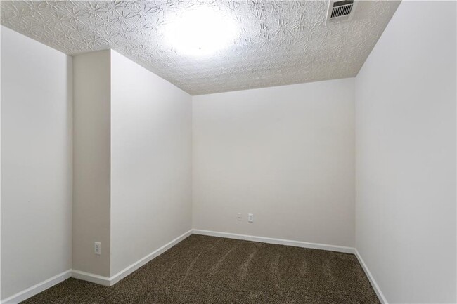 Building Photo - 1460 Wynsong Ct