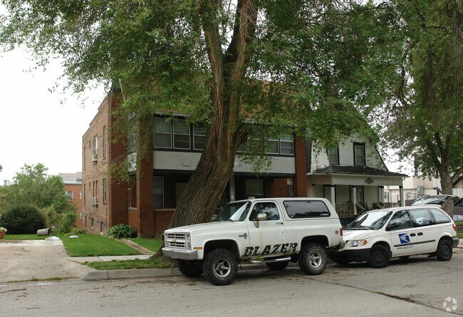 Building Photo - Baltic Place