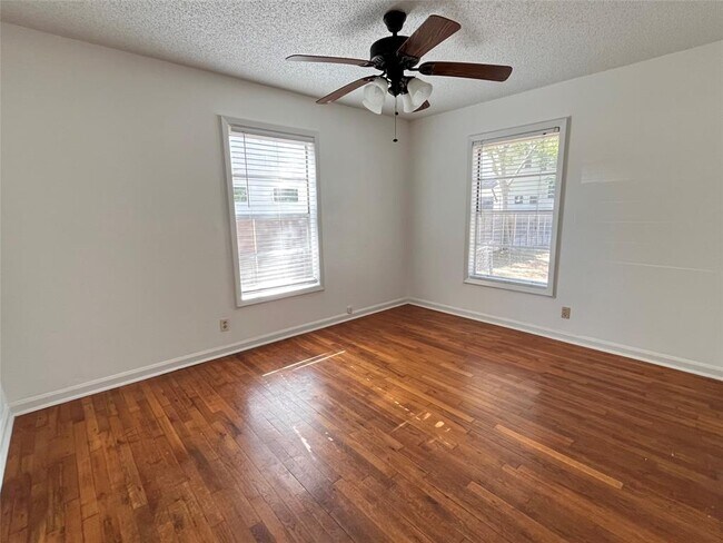 Building Photo - 1513 Ruth Ave