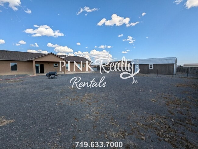 Building Photo - 1325 N Challenger Pl