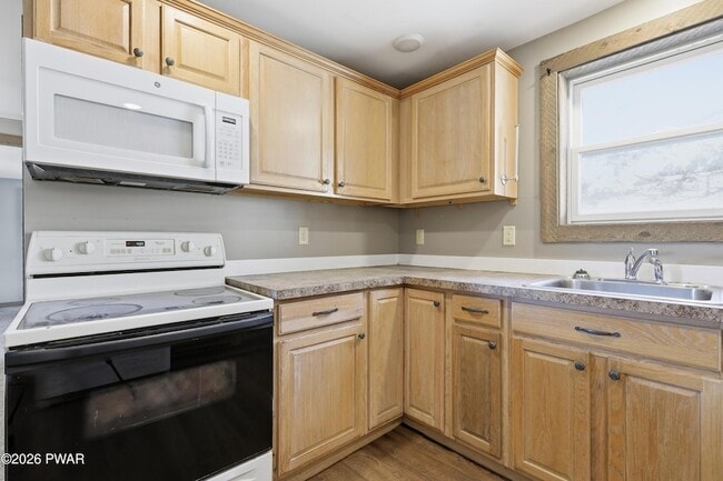 Building Photo - 760 Hudson St