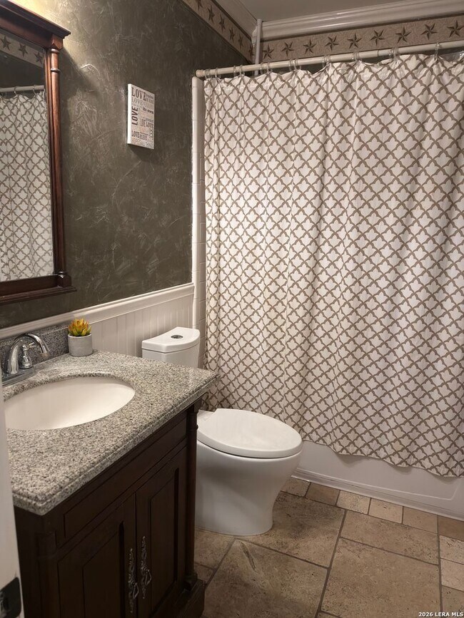 Building Photo - Spacious Fully Furnished Family Home with Heated Pool, Spa & Workshop in Arrowhead