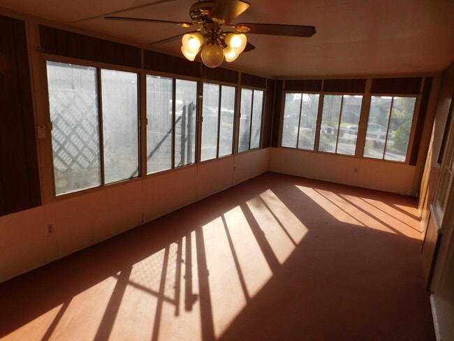 Building Photo - Farmhouse Style 2BD/1BA House For Rent   i...