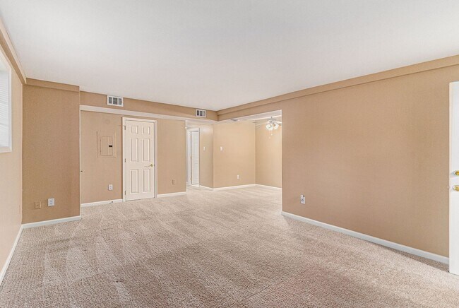 Building Photo - Almont Terrace Apartments