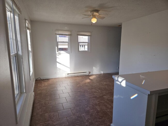 Building Photo - 510 W Murray St