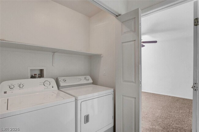 Building Photo - 2576 Velez Valley Way