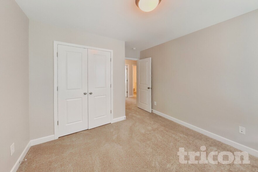 Building Photo - 111 Cottage Ct