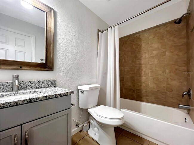 Building Photo - 11594 1st Ave