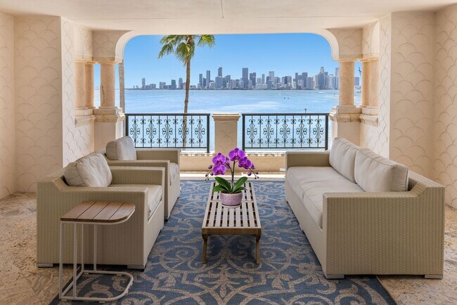 Building Photo - 5245 Fisher Island Dr