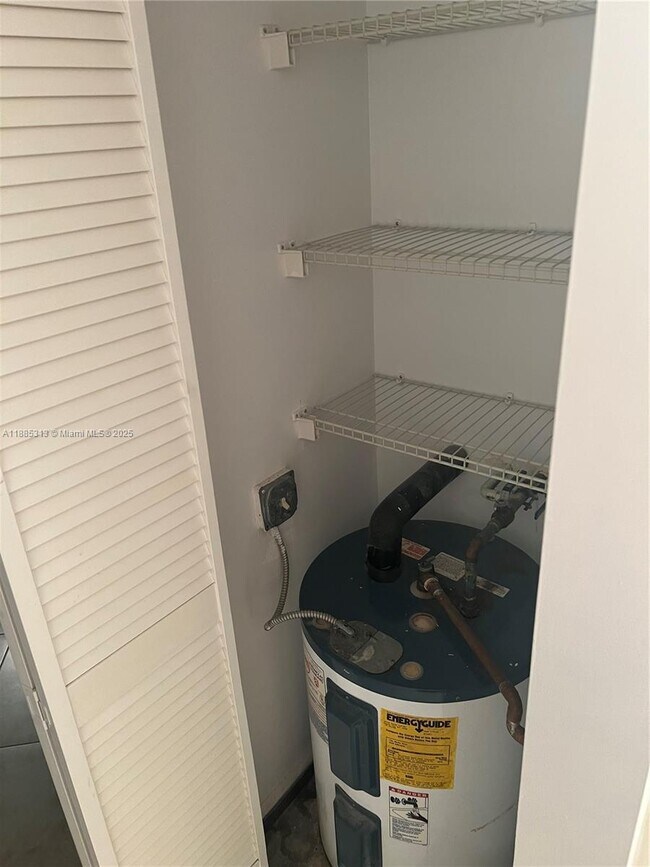 Building Photo - 12550 SW 15th St