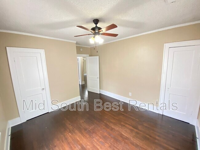 Building Photo - 720 Stonewall St