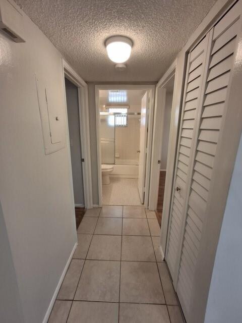 Building Photo - 714 Gardens Dr