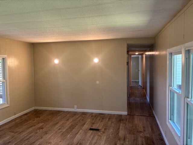 Building Photo - 132 Hensley Loop