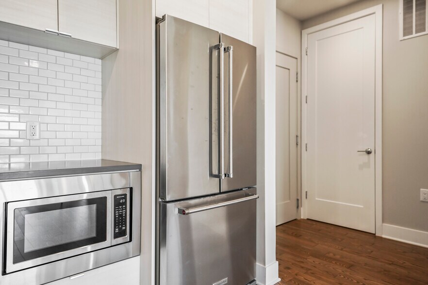 Building Photo - 506 Diamondback Dr