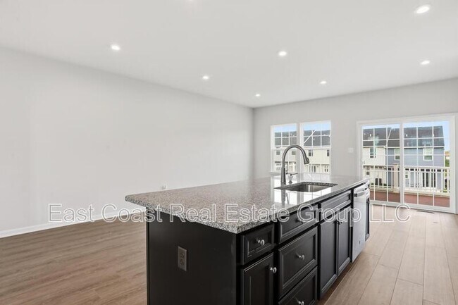 Building Photo - 105 Dripping Spring Dr