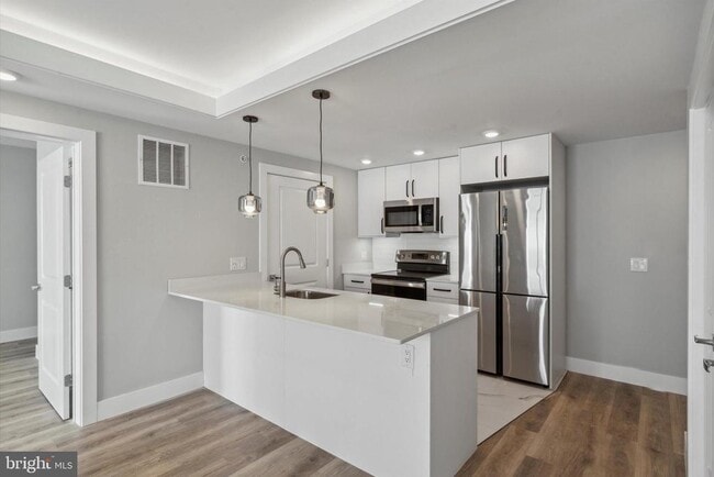 Building Photo - 1223 N 7th St