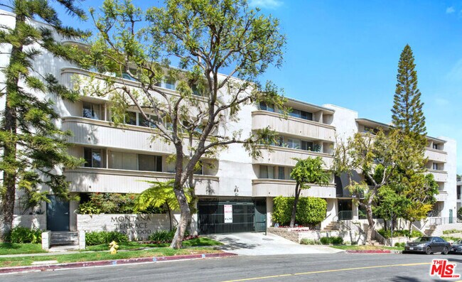 Building Photo - 11645 Montana Ave