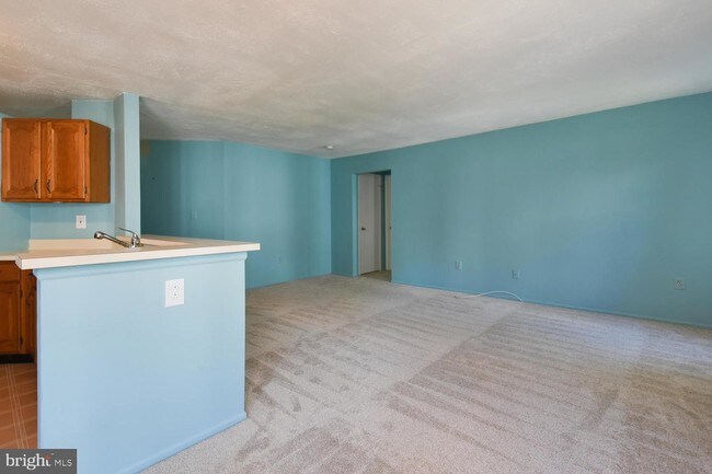 Building Photo - 7392 Elm Ct